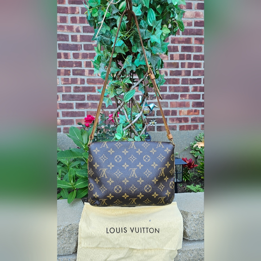 Louis Vuitton Vintage Monogram Canvas Musette Tango Bag SP0959 - Picture 3 of 16